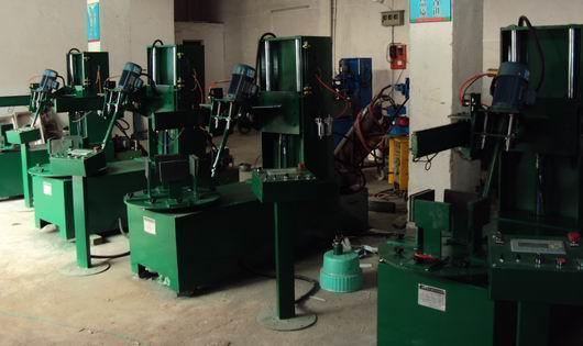 不銹鋼水槽拉絲機(jī)高清圖片及佛山市恩耐德五金機(jī)械廠介紹